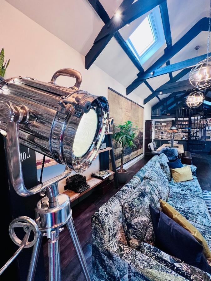 Loft 11 Stunning Luxury Nyc Loft Style Interior Designed 2Bd Apartment Excellent City Centre Location Mezzanine Cinema Room Designer Furniture Amazing Space Douglas Eksteriør billede