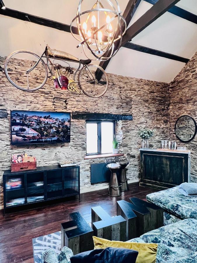 Loft 11 Stunning Luxury Nyc Loft Style Interior Designed 2Bd Apartment Excellent City Centre Location Mezzanine Cinema Room Designer Furniture Amazing Space Douglas Eksteriør billede
