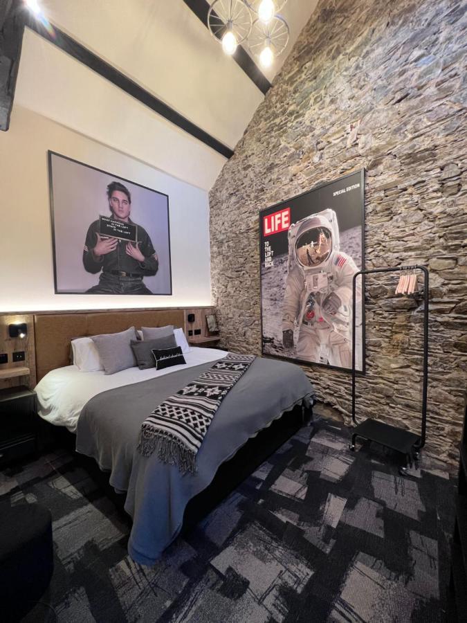 Loft 11 Stunning Luxury Nyc Loft Style Interior Designed 2Bd Apartment Excellent City Centre Location Mezzanine Cinema Room Designer Furniture Amazing Space Douglas Eksteriør billede