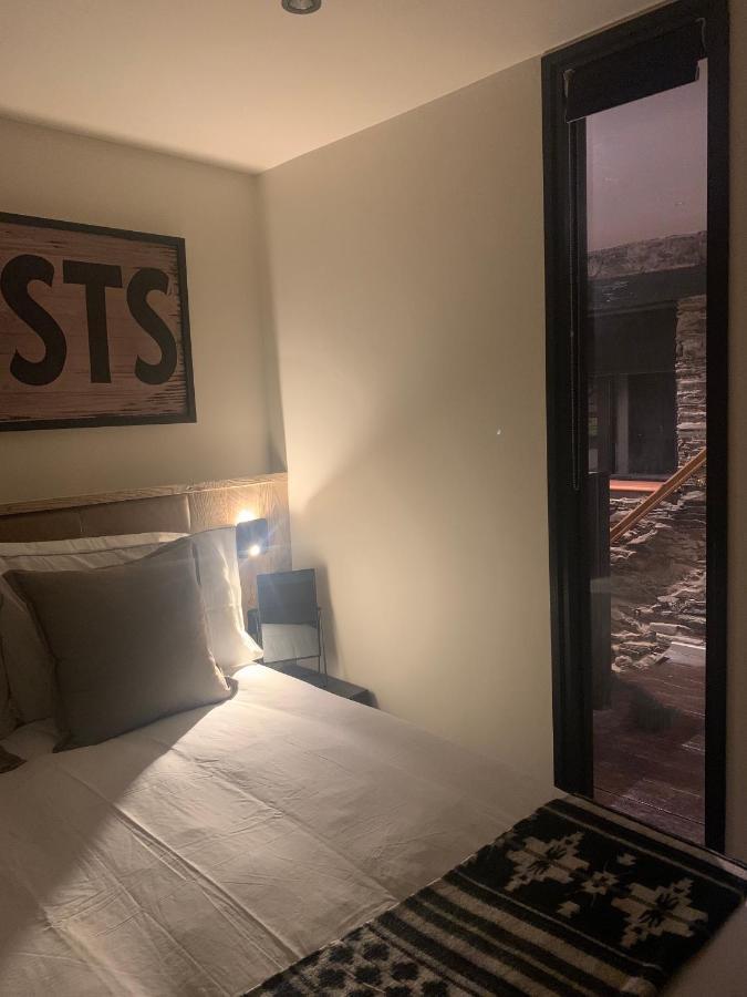 Loft 11 Stunning Luxury Nyc Loft Style Interior Designed 2Bd Apartment Excellent City Centre Location Mezzanine Cinema Room Designer Furniture Amazing Space Douglas Eksteriør billede